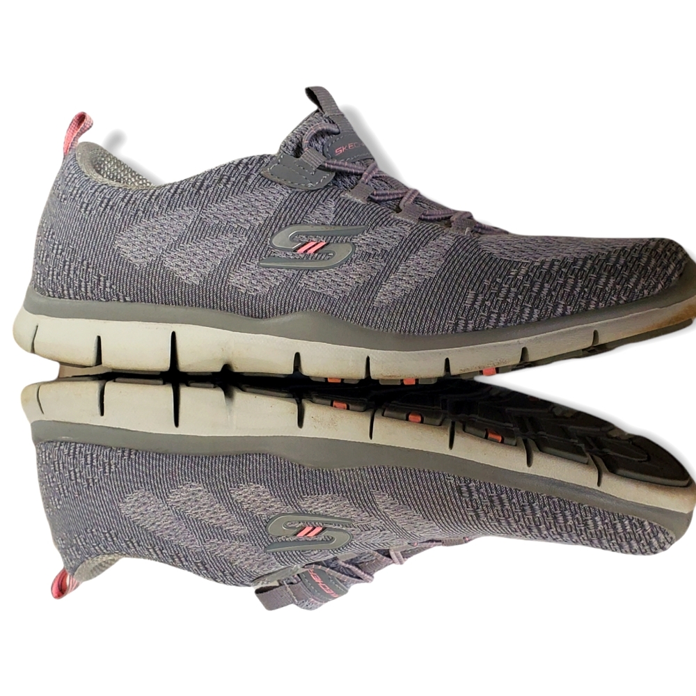 Skechers Air Cooled Memory Foam Comfy Slip-On Sneakers in Grey Sz 7.5